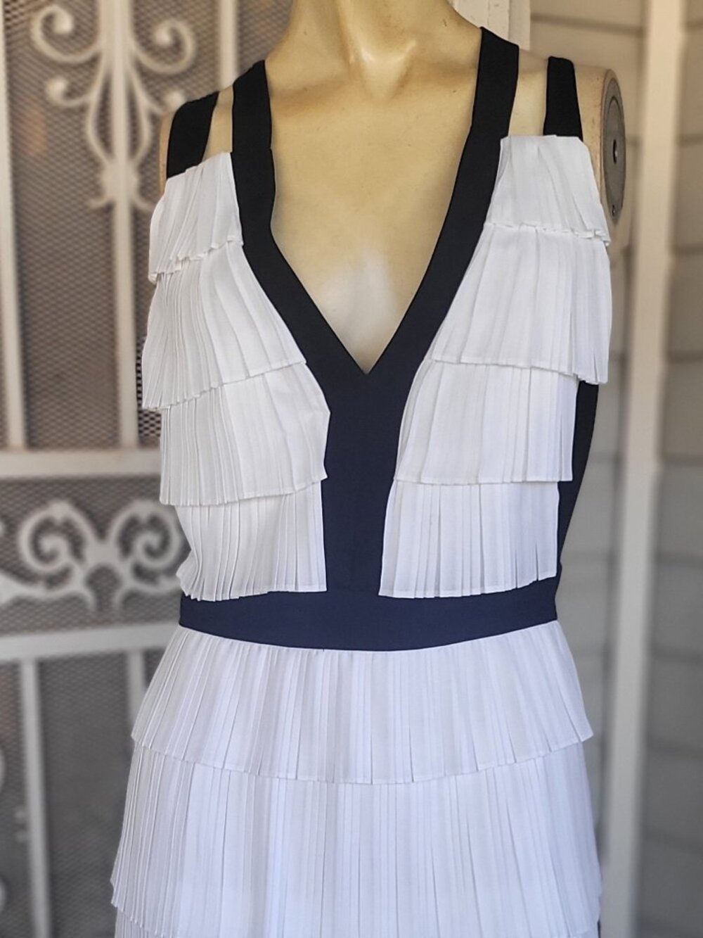 BCBG MAXAZRIA SUMMER DRESS